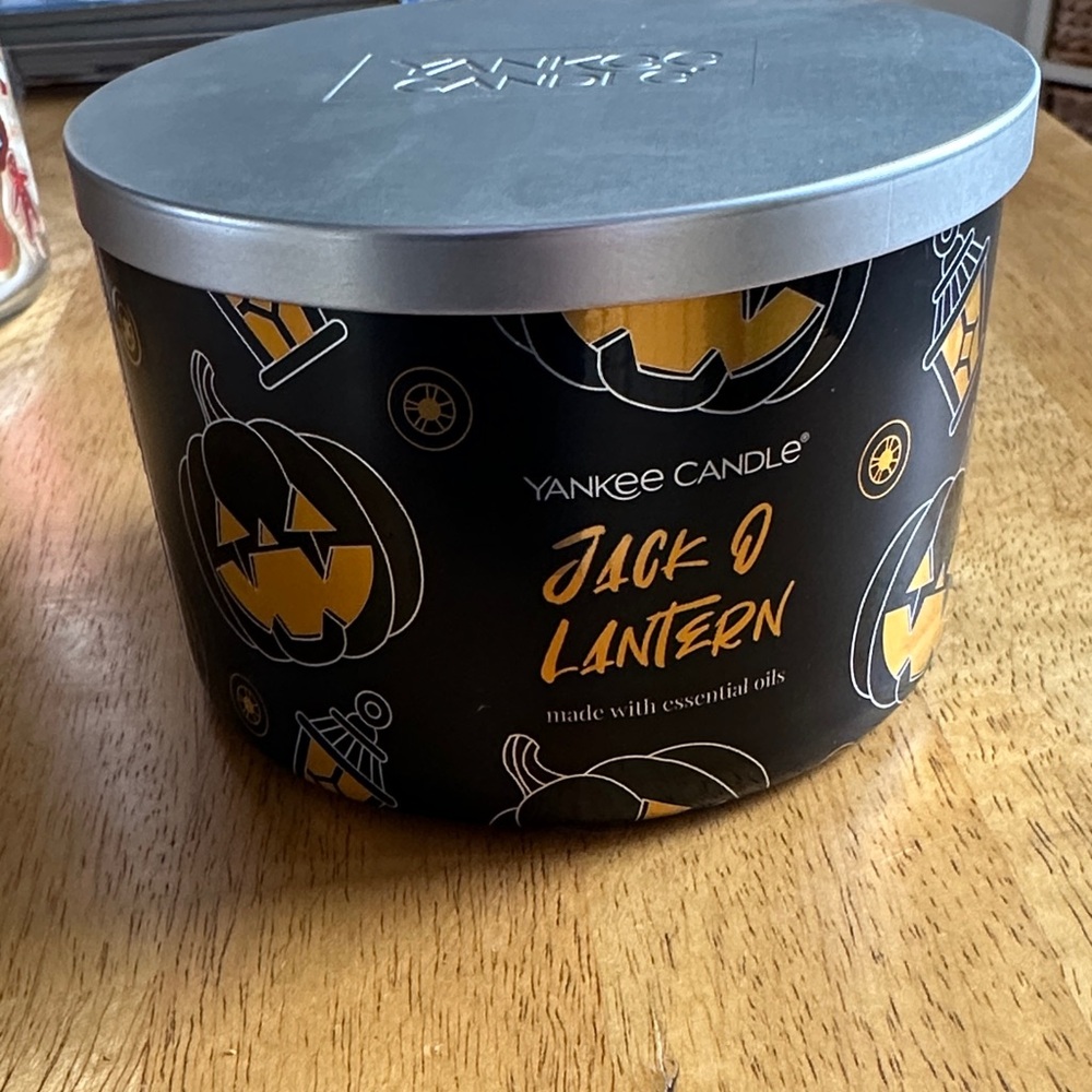 Yankee Candle 3 Wick Candle Jack O Lantern New NWT